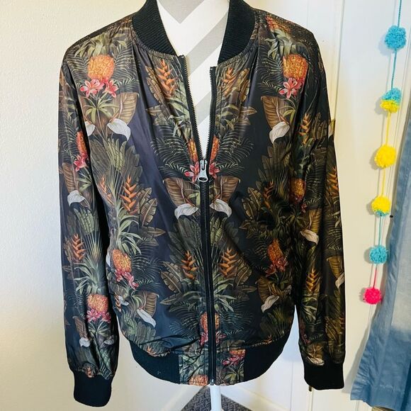 Mossimo Supply Co. Black Floral Utility Jacket - Picture 4 of 8